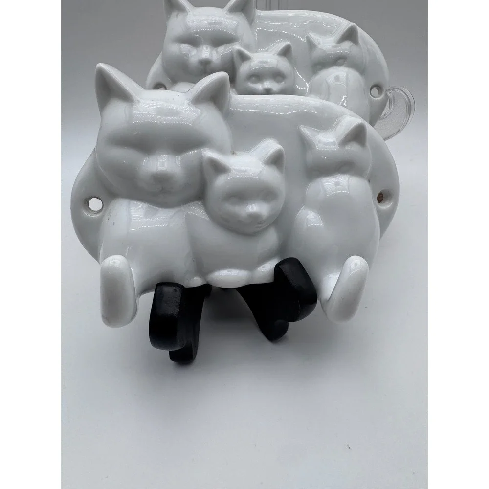 Vintage Avon White Ceramic Cat Family Wall Hooks Set of 2 Feline Decor